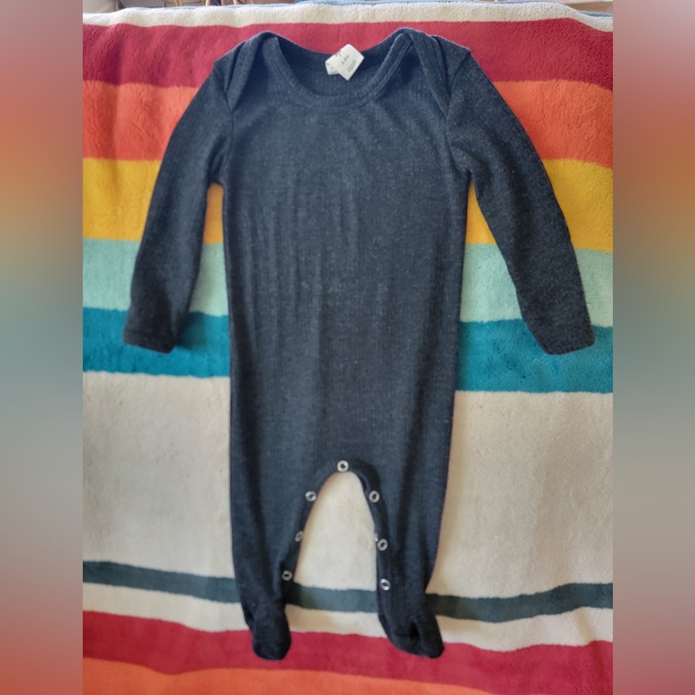 Kate Quinn ribbed footie